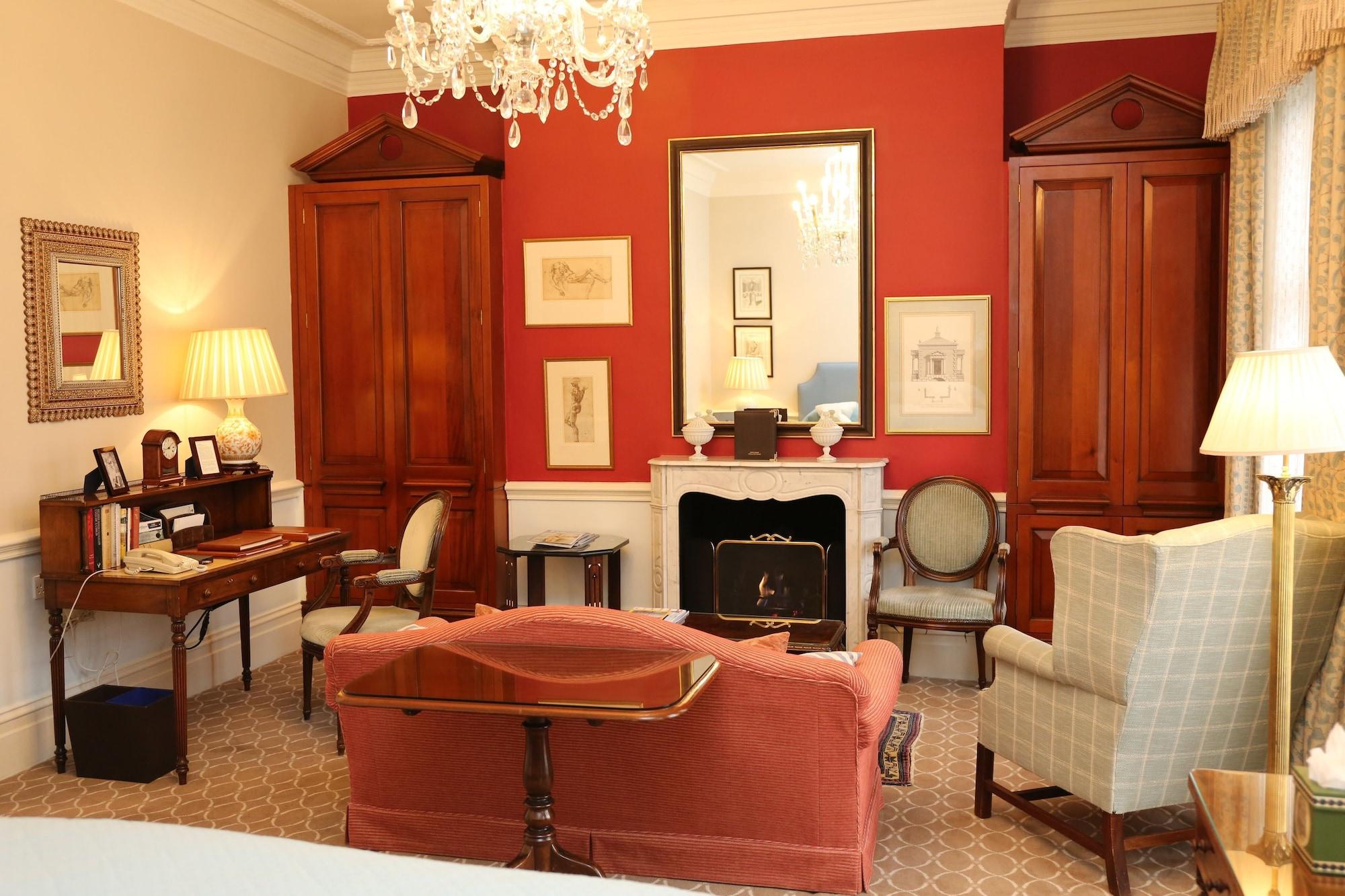 The Chelsea Townhouse By Iconic Luxury Londen