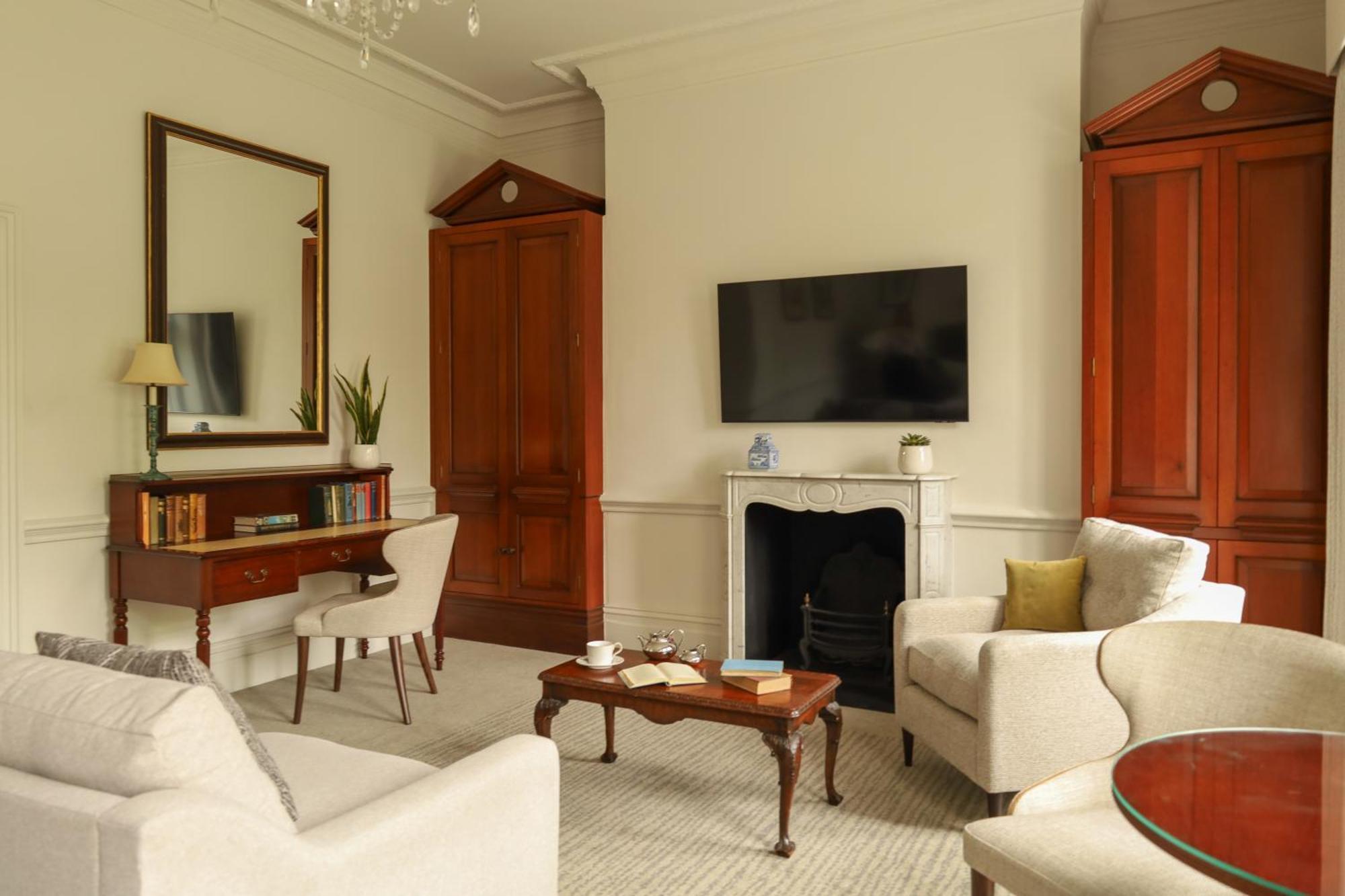 Hotel The Chelsea Townhouse By Iconic Luxury Londen